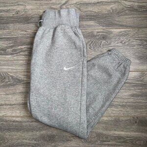 Nike joggers